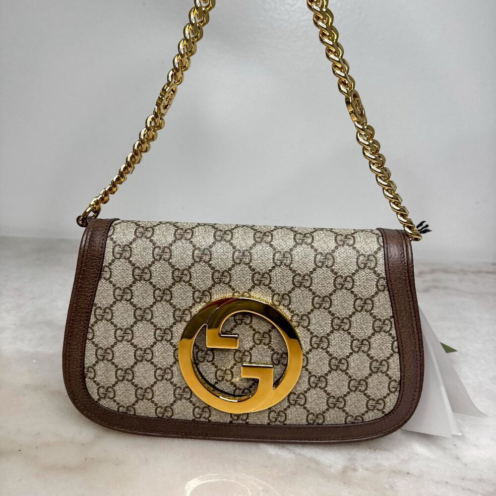 Gucci Blondie Shoulder Bag in GG Supreme Beige